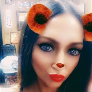 Meet your Posher, Lisa